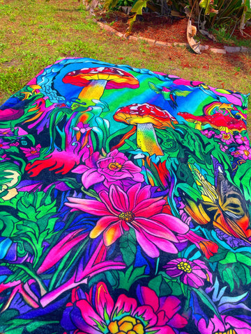 Ellie Paisley - Decompose Blanket