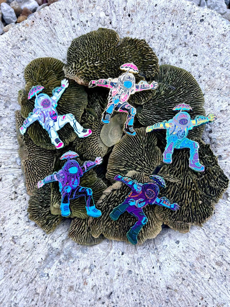 Lex Newtho - Sound Ship Hopper Pins