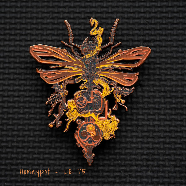 Kuhmali - Ace of Clubs Pin