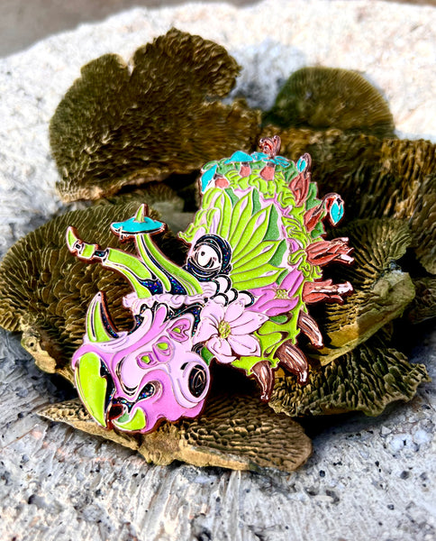 Lex Newtho - Trifloraglops Pins