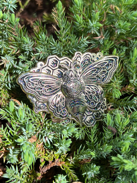 KKitchenart - Official 2019 Summer Camp ButterflyBee Pin (LE 100)